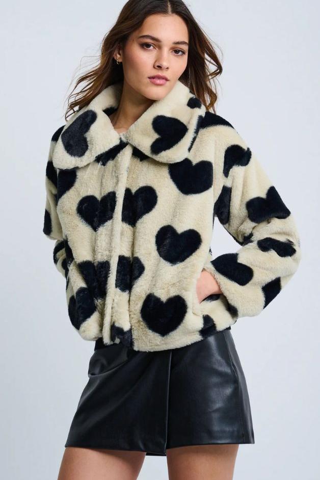 Lisa Todd - Love Shag Furry Heart Jacket - Cream/Black