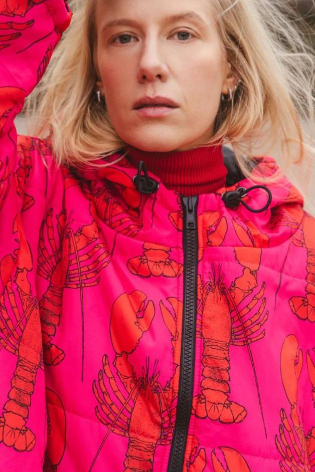 Sitting Suits - Lobster