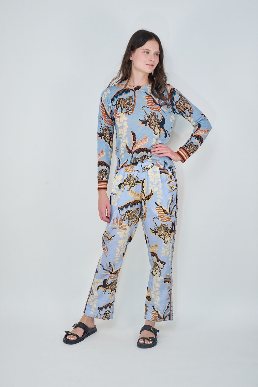 Las Surenas - Sweater Bali Tiger Light Blue