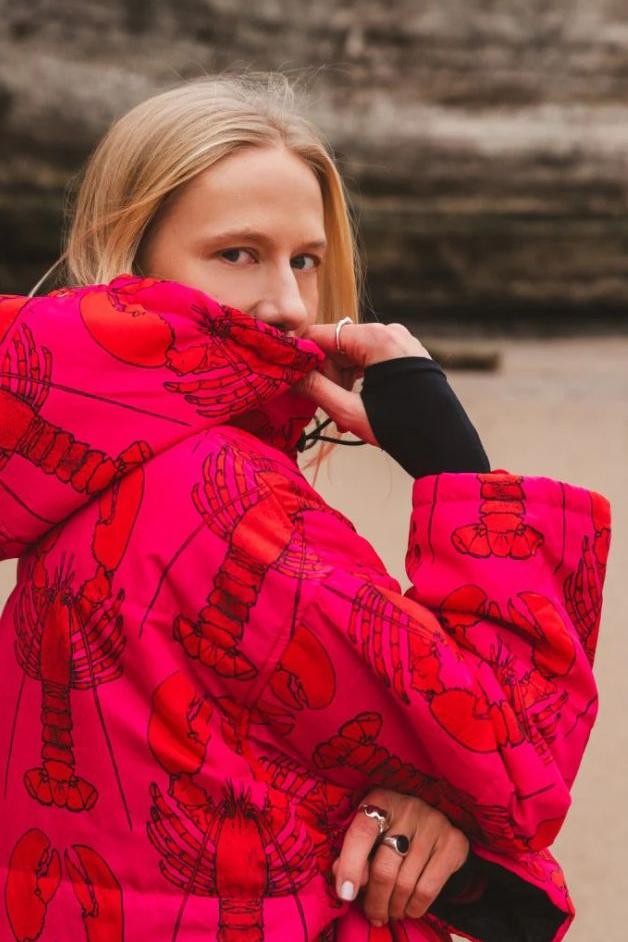 Sitting Suits - Lobster