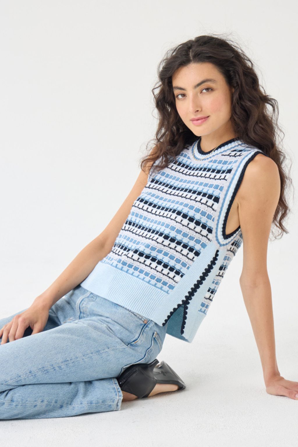 Autumn Cashmere - Multi Geo Stitch Sleeveless Crew - Blues