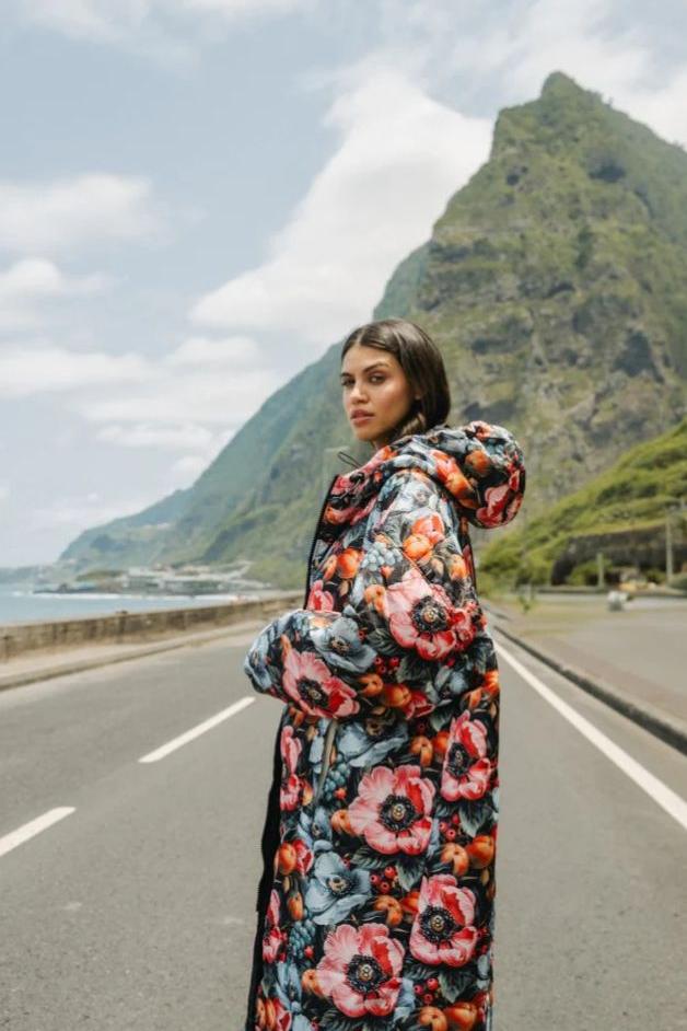 Sitting Suits - Esmerelda