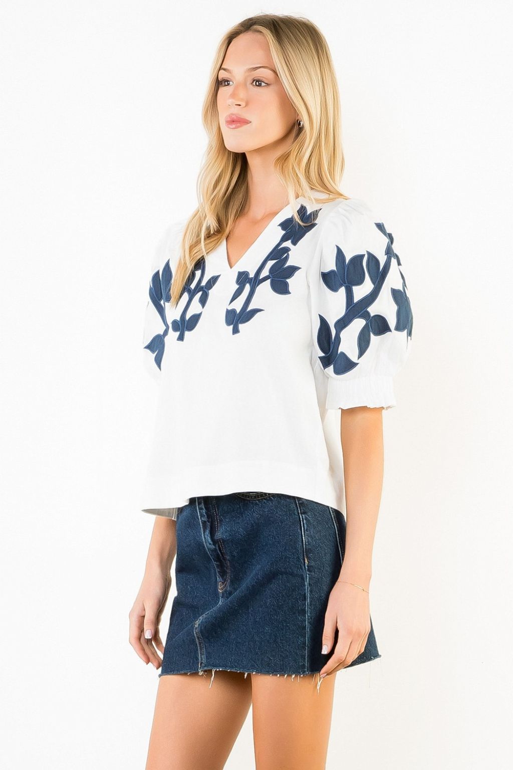Olive and Bette's - Embroidered Puff Sleeve Top
