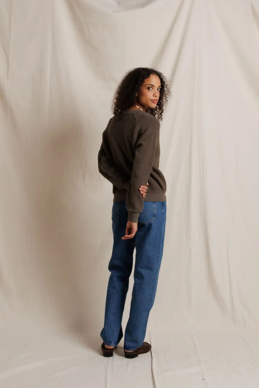Perfect White Tee - Ziggy - Fall Colors