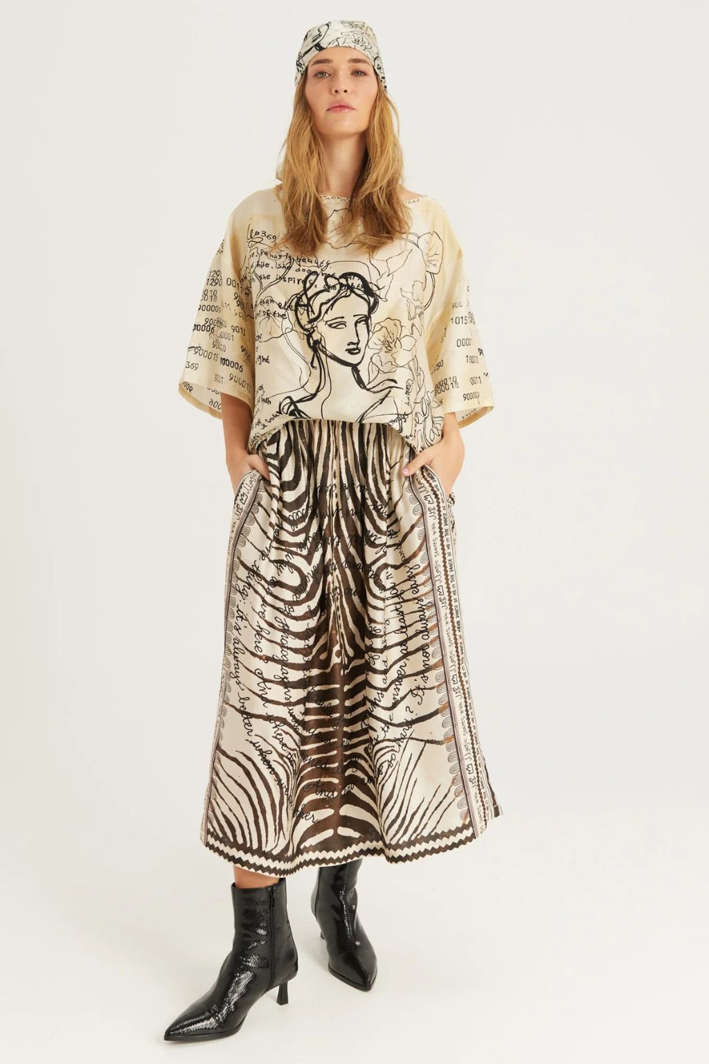Me369 - Vanessa Midi Skirt - Noir Muse