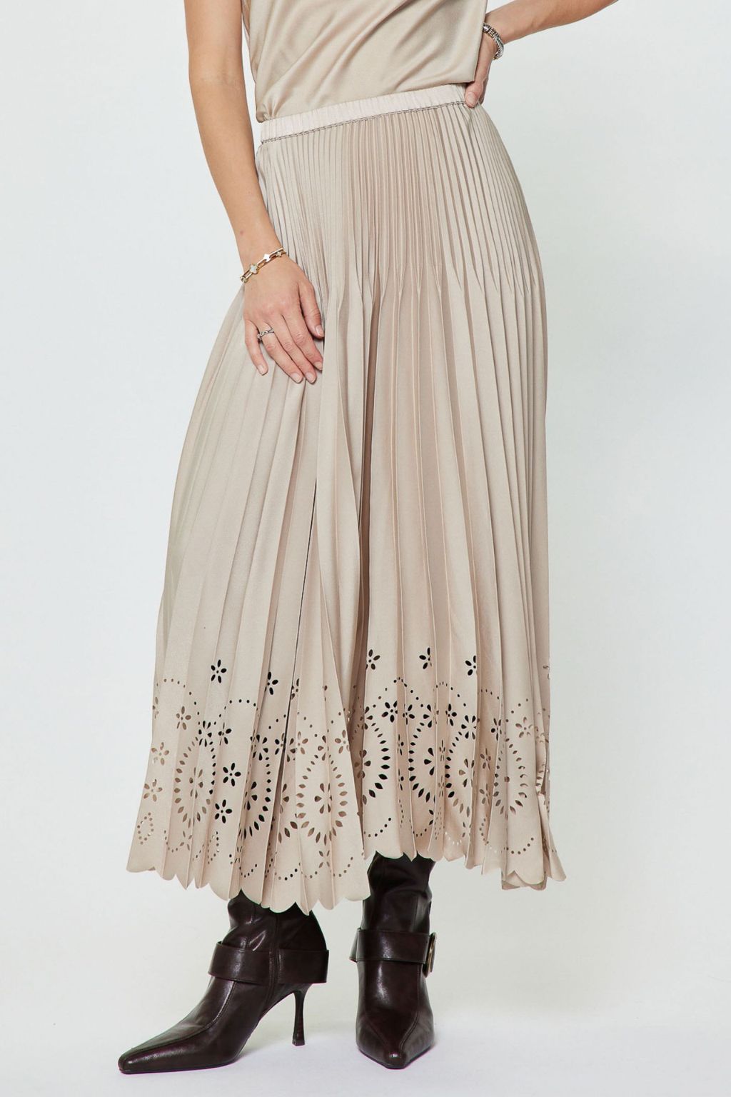 Olive and Bette's - Pleated Laser Cut Maxi Skirt