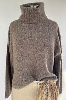 Hasson - Oversized Boxy Turtleneck