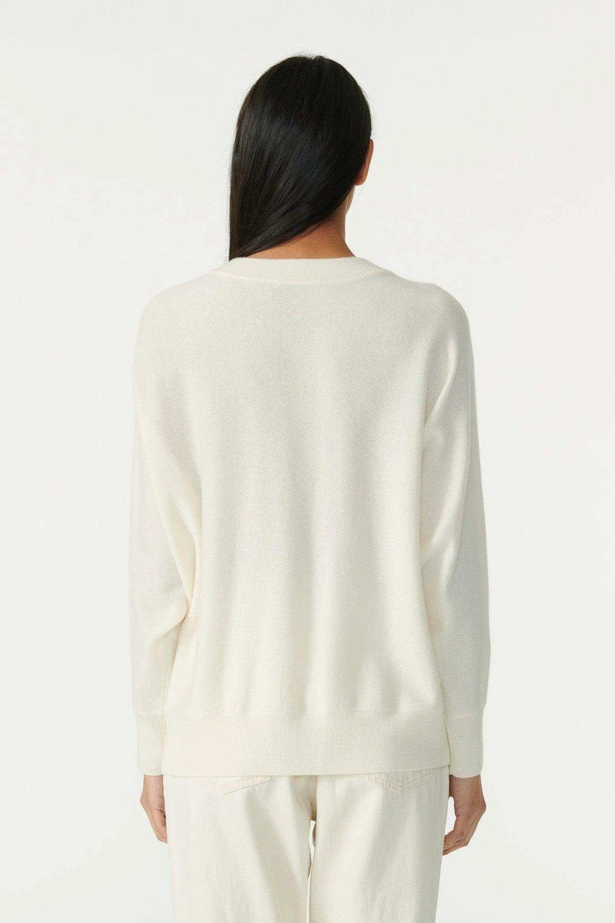 Kujten Cashmere - Line Oversized V - Olive & Bette's